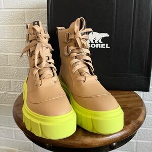 SOREL Boots Women 7 Caribou Waterproof Leather Chunky Lug Sole Outdoor Tan